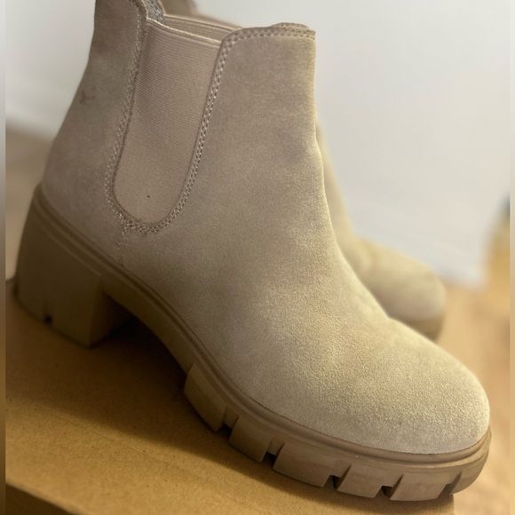 Steve Madden Howler boots in sand 7.5 - Picture 5 of 9
